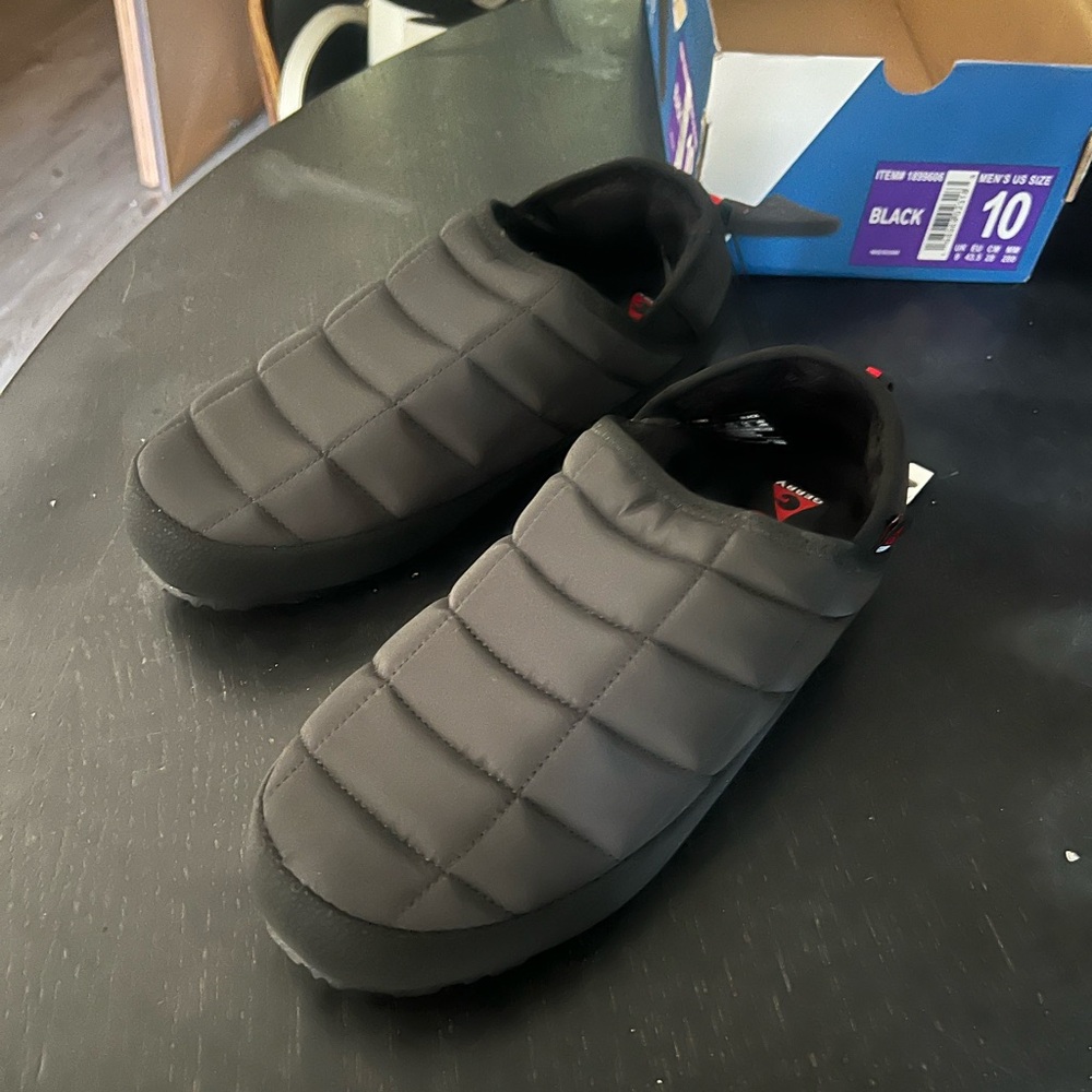 Brand New Gerry Men’s Black Quilted Loafers